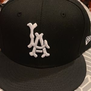 New Era fitted baseball cap size 7 3/4